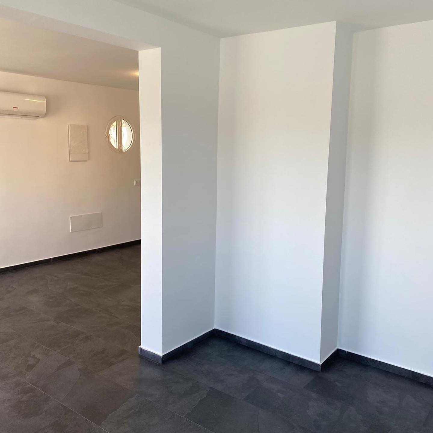 Vardagsrum i helrenoverat hus i Monseñor, Playa del Cura